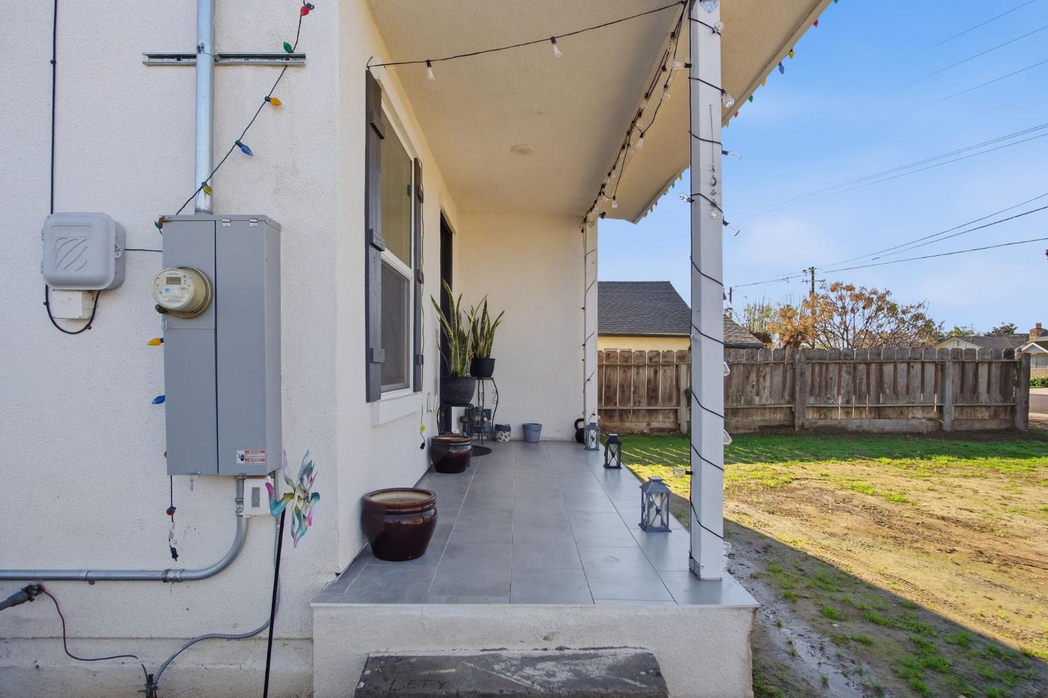 8708 Wilson St, Patterson, CA 95363