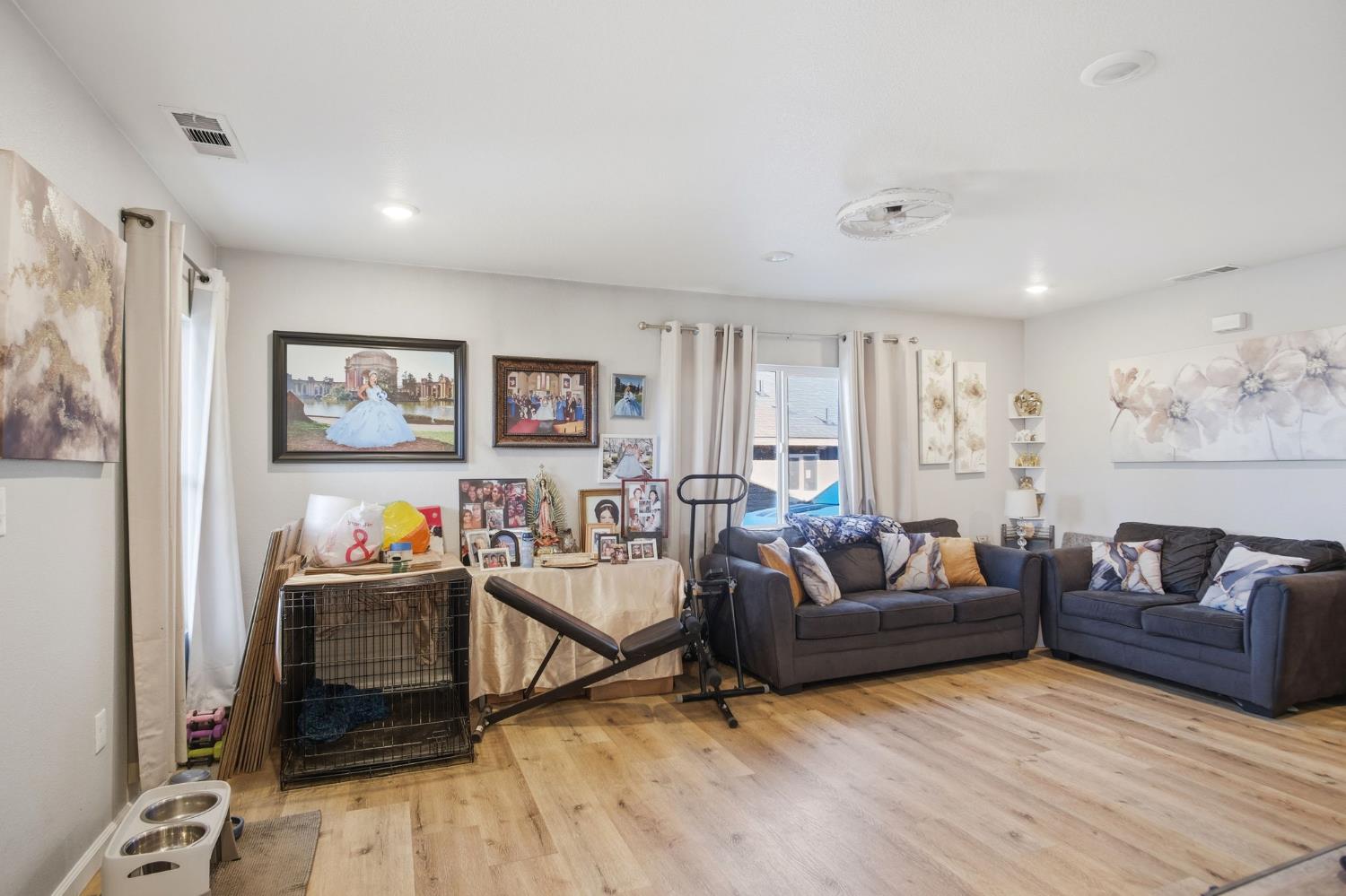 8708 Wilson St, Patterson, CA 95363