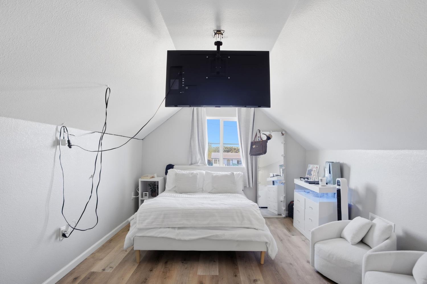 8708 Wilson St, Patterson, CA 95363