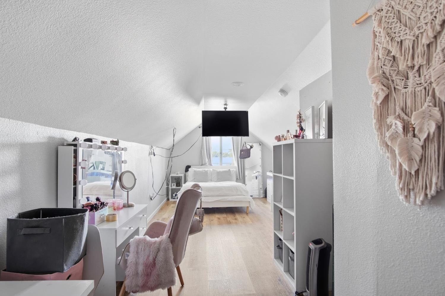 8708 Wilson St, Patterson, CA 95363