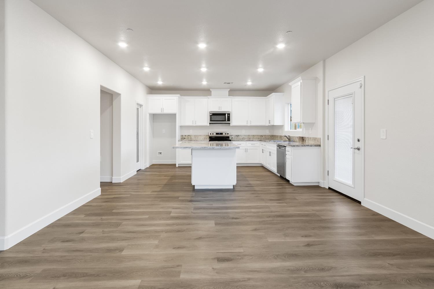 2955 Capella Dr, Merced, CA 95341