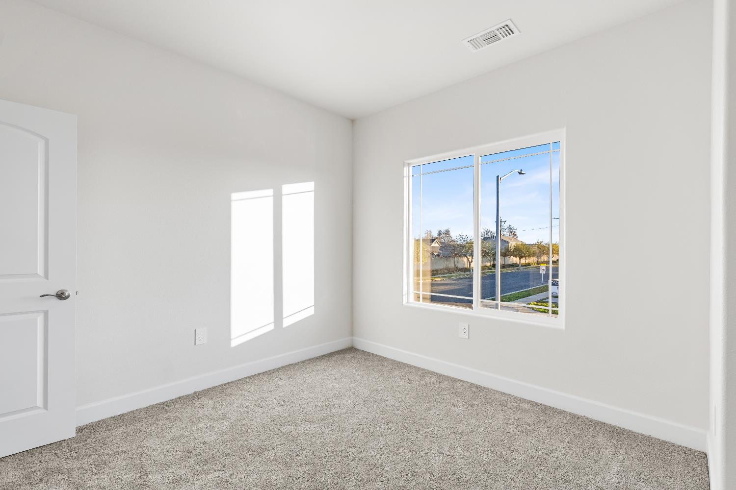 2955 Capella Dr, Merced, CA 95341