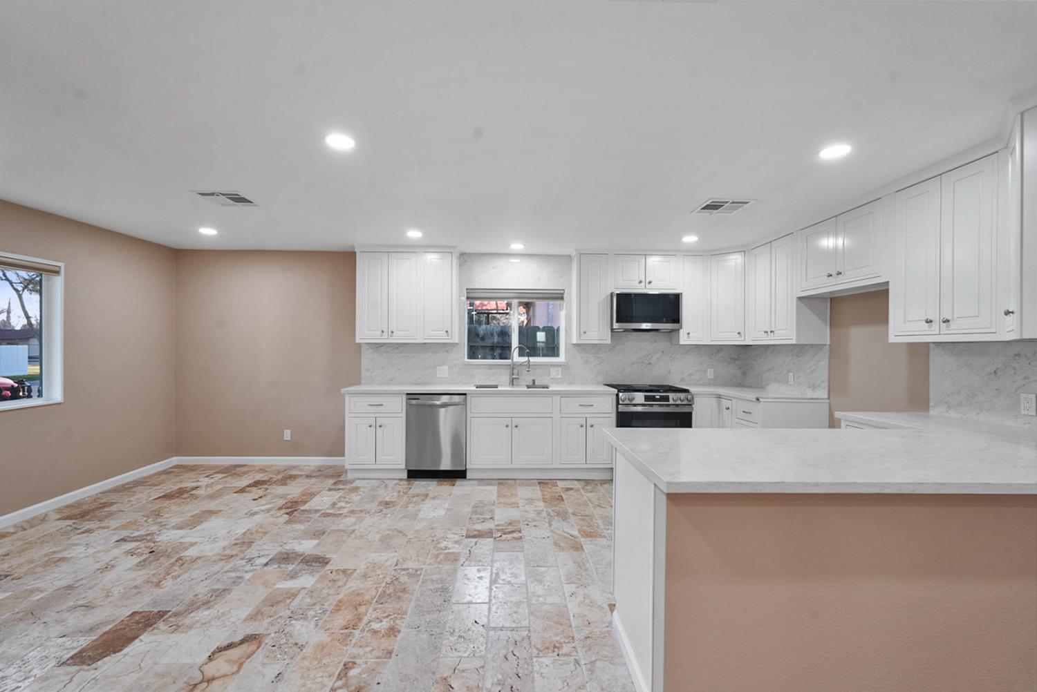 445 M, Patterson, CA 95363