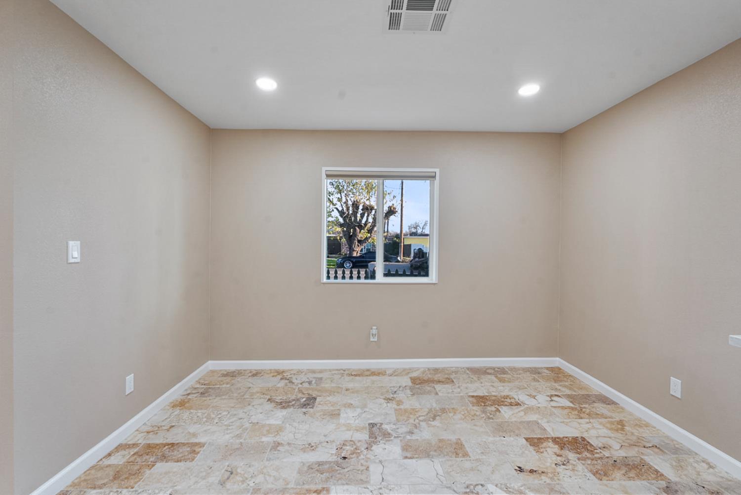 445 M, Patterson, CA 95363