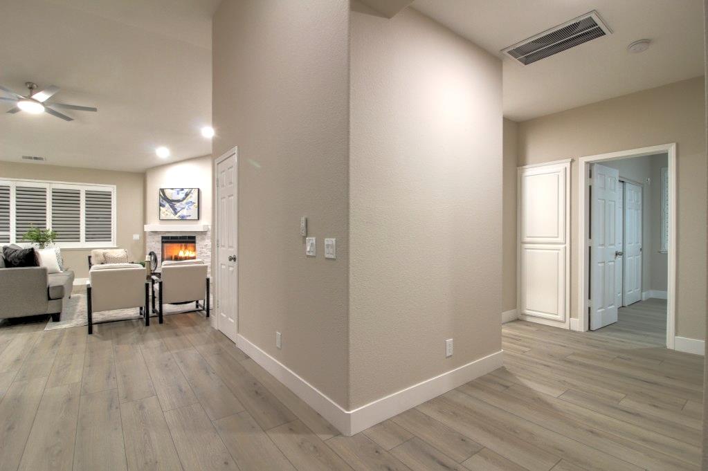 4405 Crown Valley Way, Modesto, CA 95356