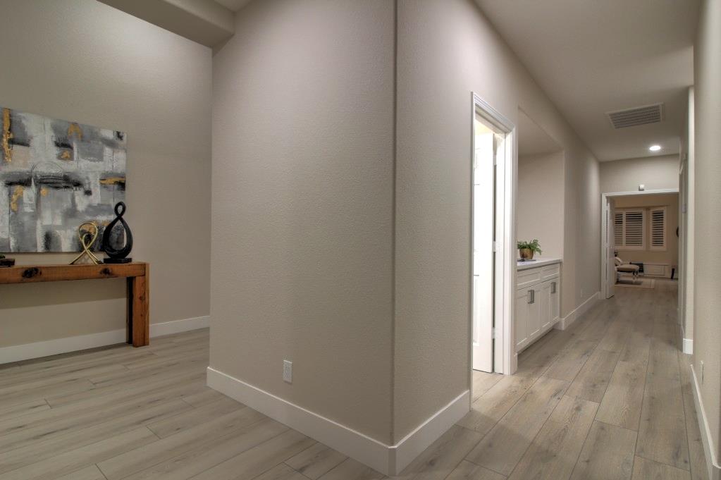 4405 Crown Valley Way, Modesto, CA 95356