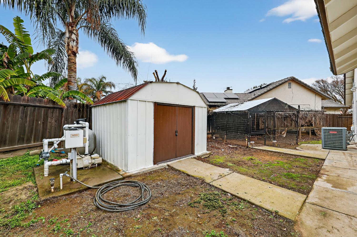 724 Robin Dr, Merced, CA 95340