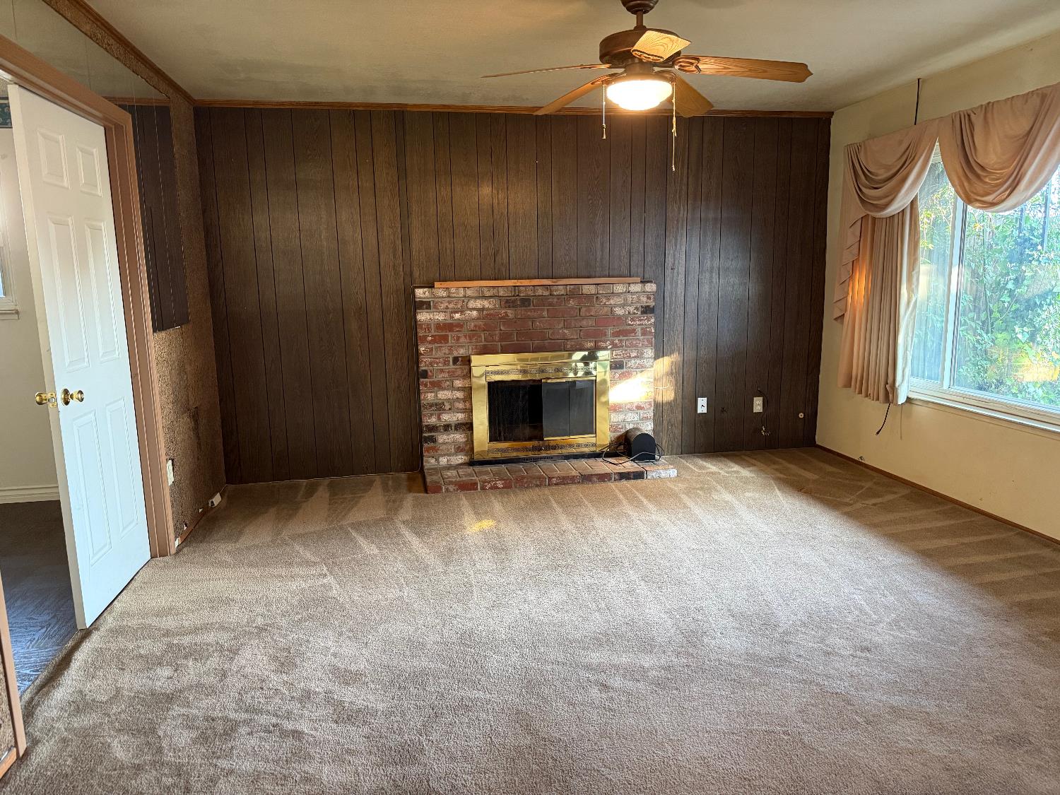 885 Del Monte Ct, Manteca, CA 95336