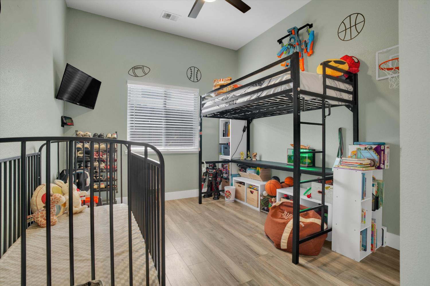 2500 Novi Dr, Riverbank, CA 95367