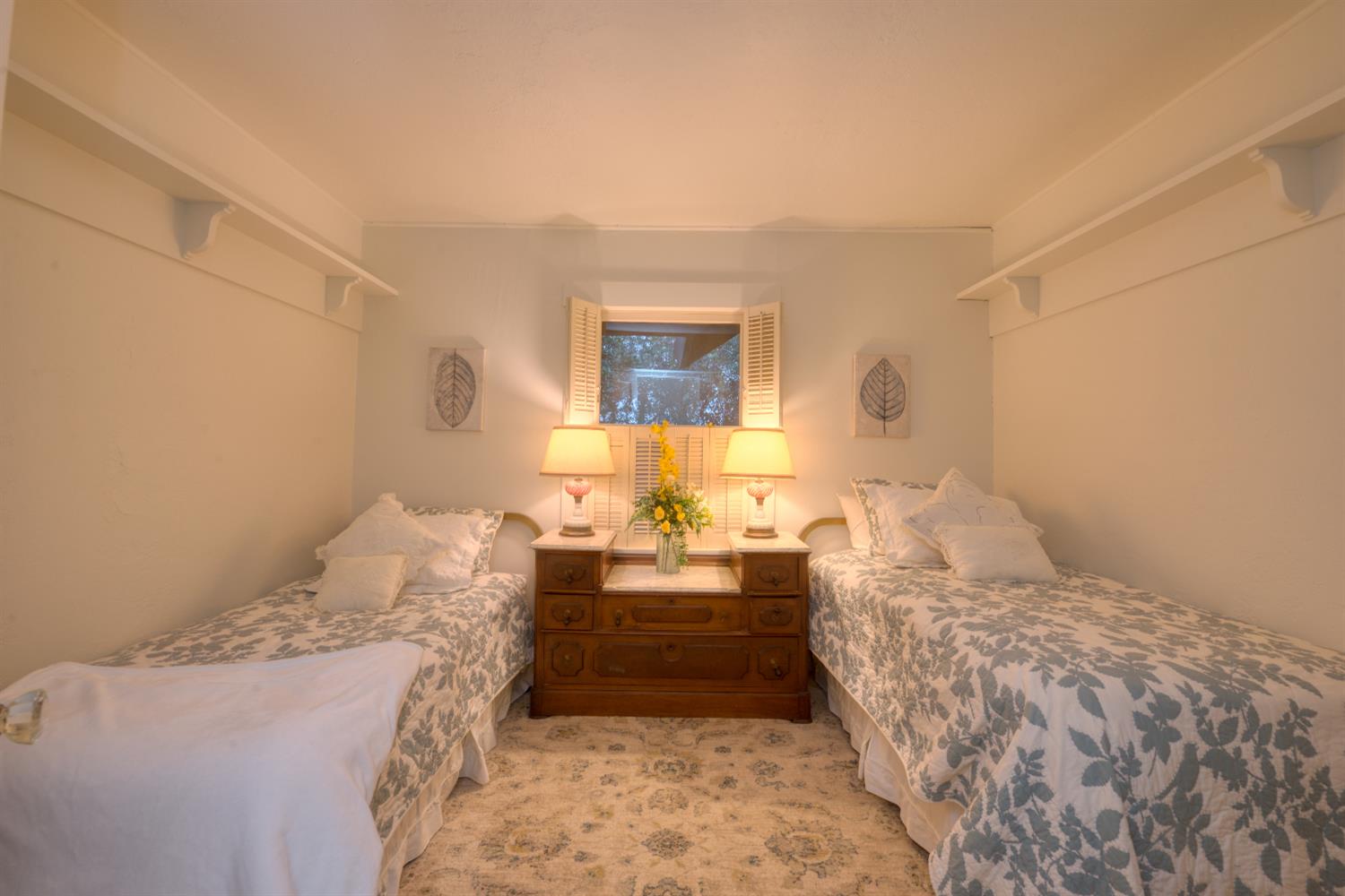 419 Burkhard Rd, Patterson, CA 95363