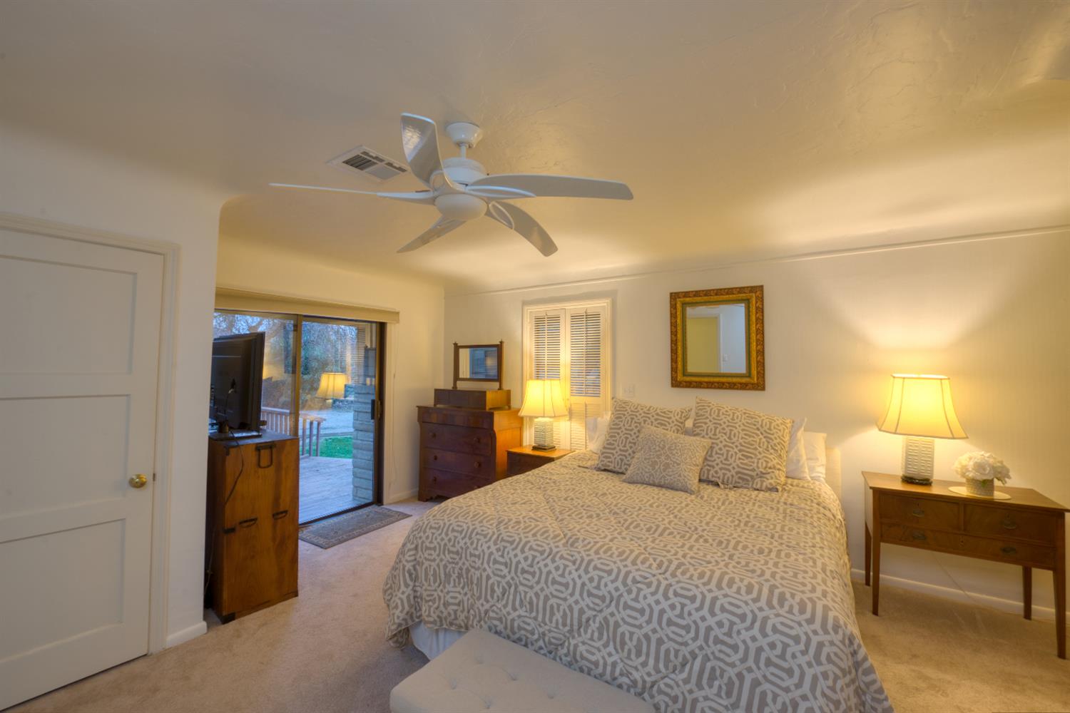 419 Burkhard Rd, Patterson, CA 95363