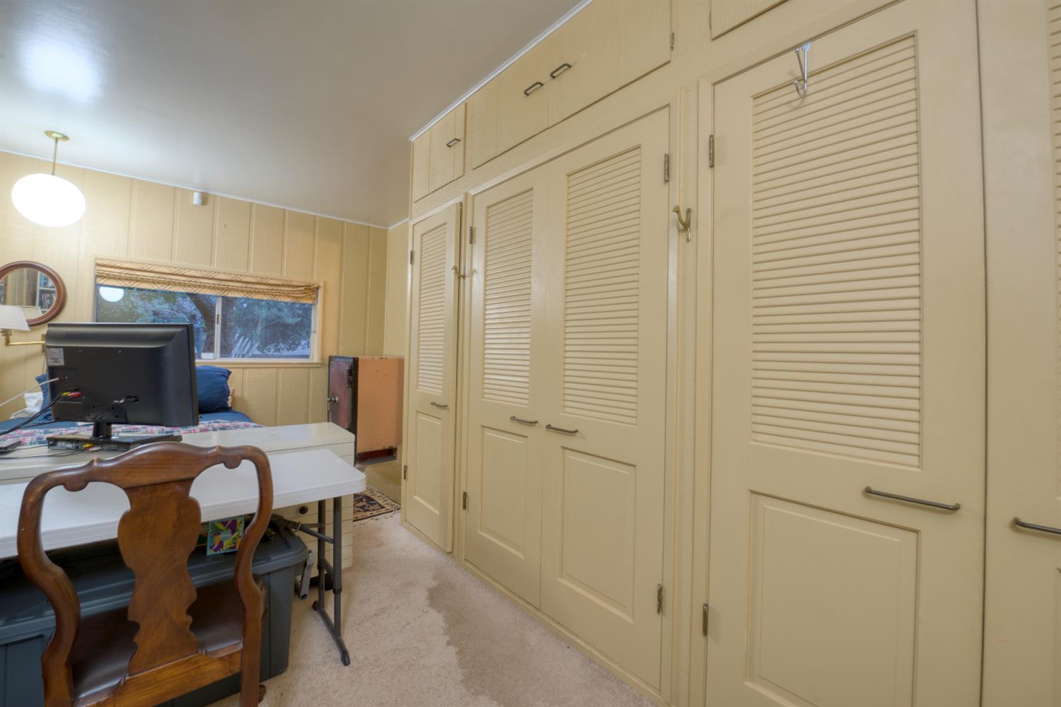 419 Burkhard Rd, Patterson, CA 95363