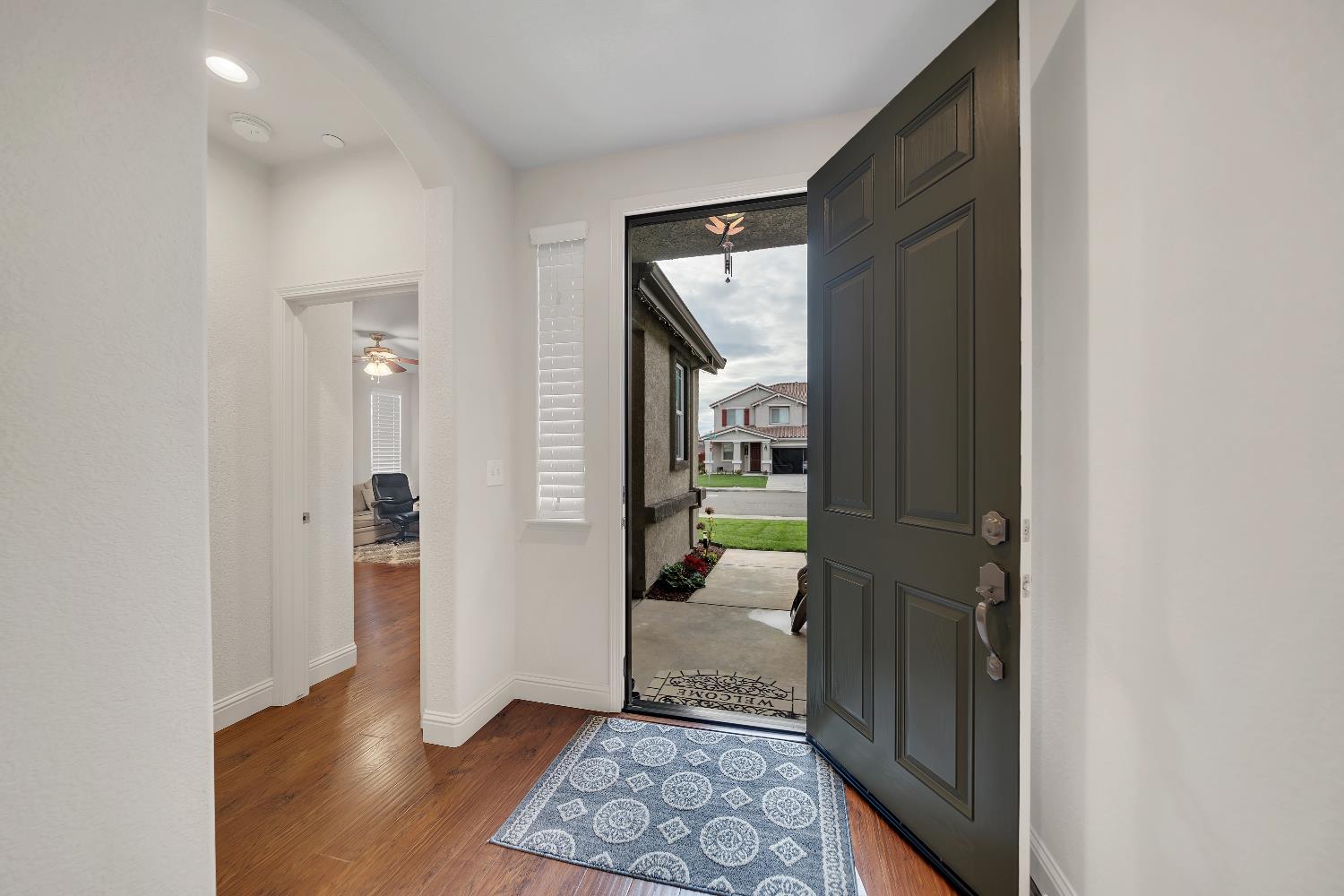 1910 Southport Ave, Livingston, CA 95334