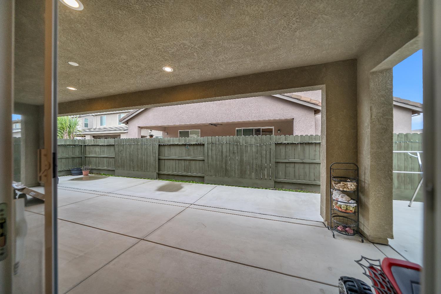 1910 Southport Ave, Livingston, CA 95334