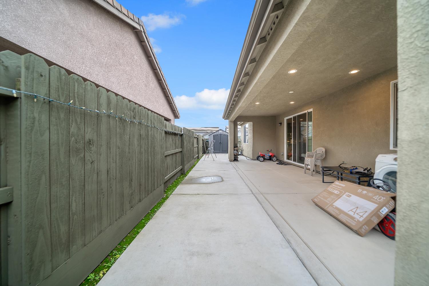 1910 Southport Ave, Livingston, CA 95334