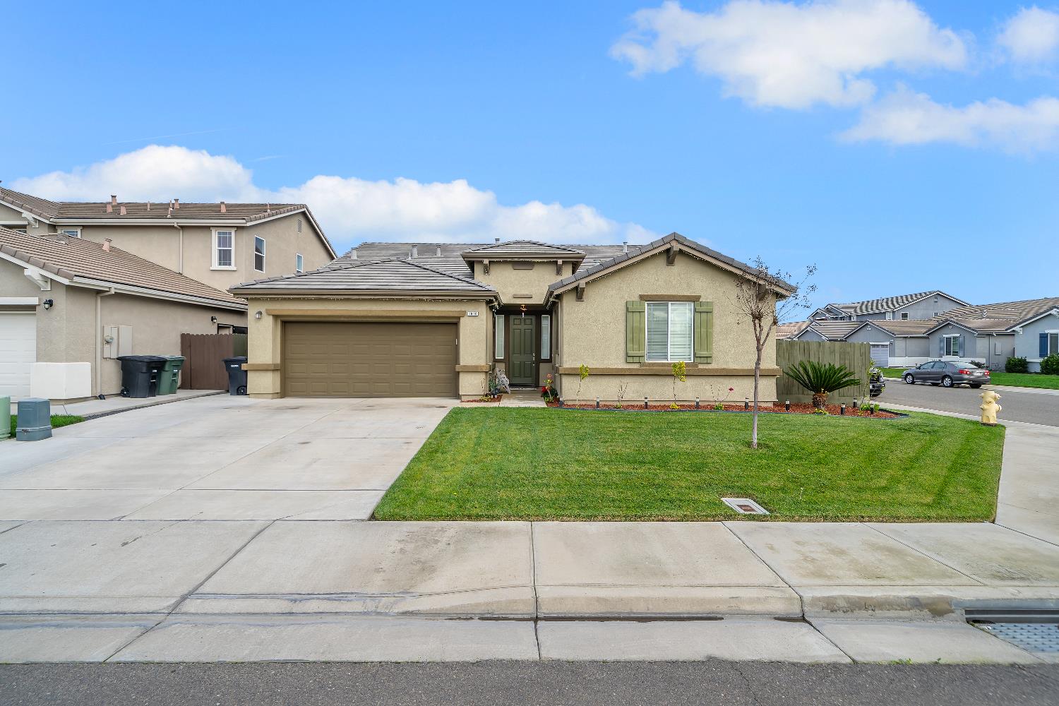 1910 Southport Ave, Livingston, CA 95334