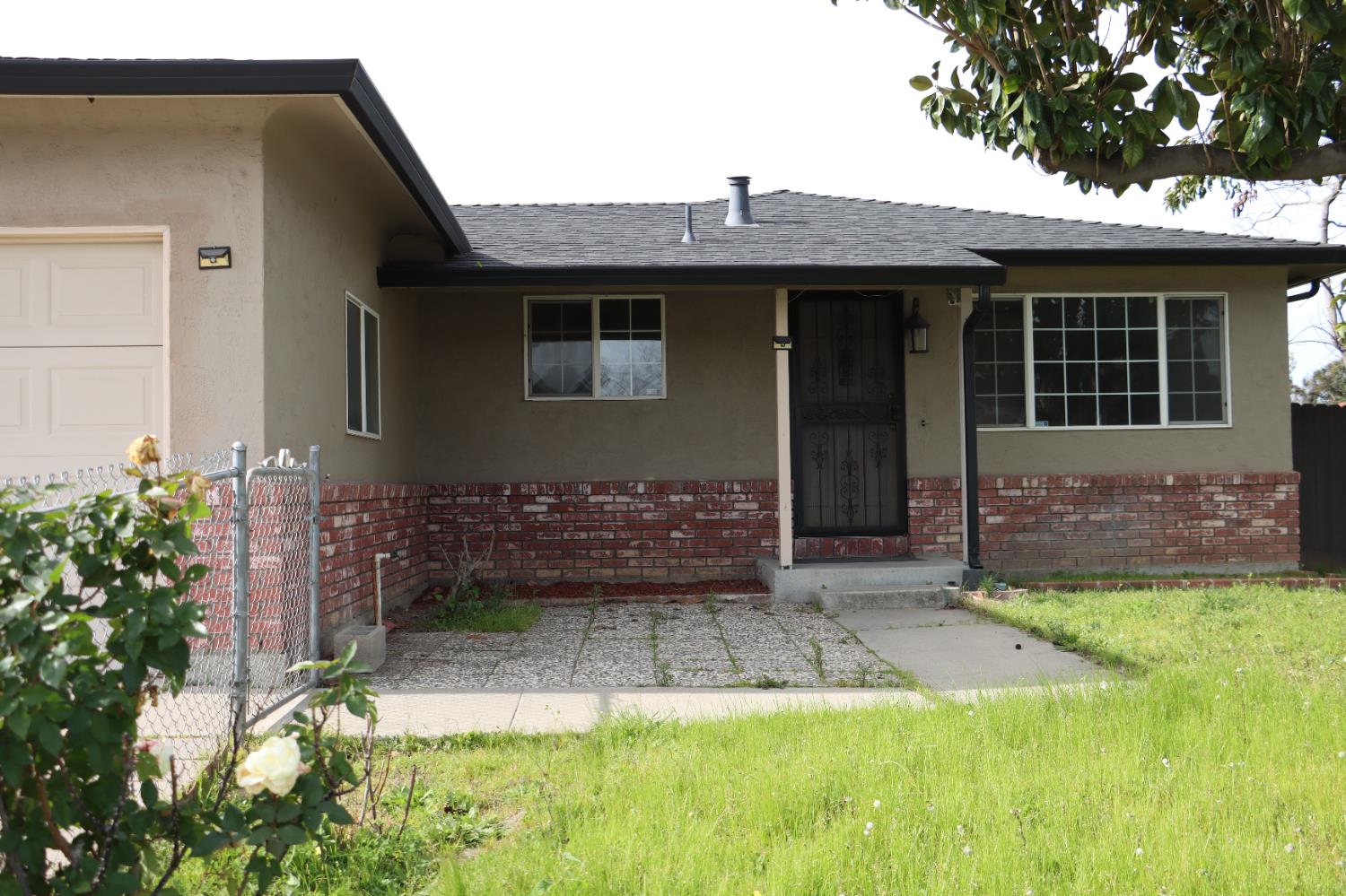 1217 Princeton Pl, Manteca, CA 95336