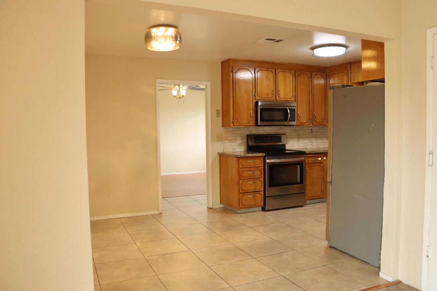 1217 Princeton Pl, Manteca, CA 95336