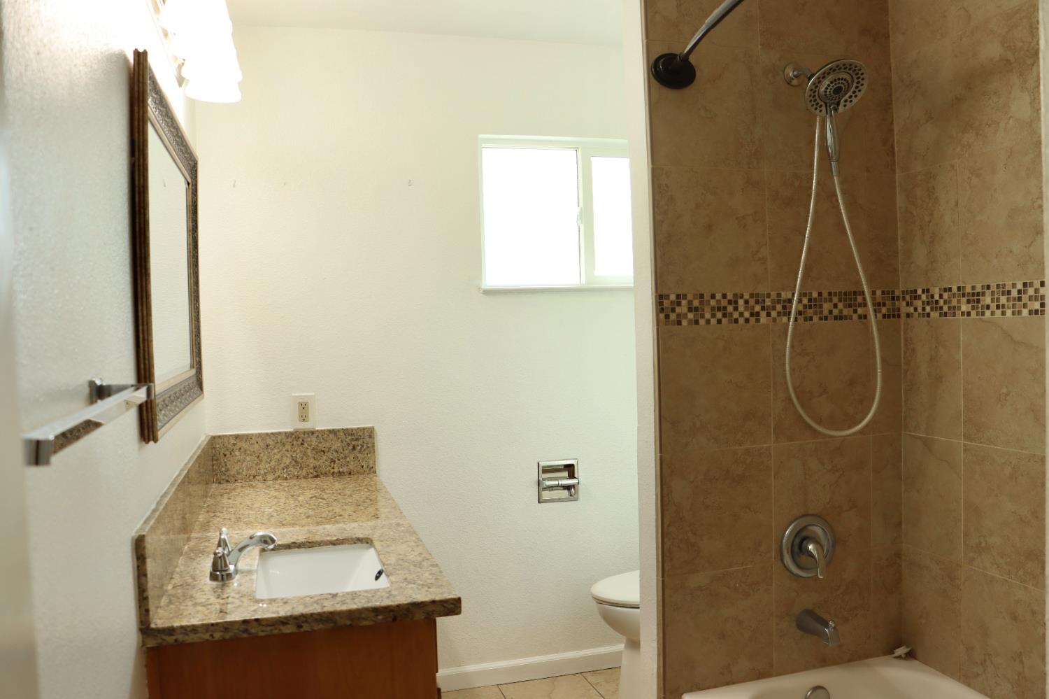 1217 Princeton Pl, Manteca, CA 95336