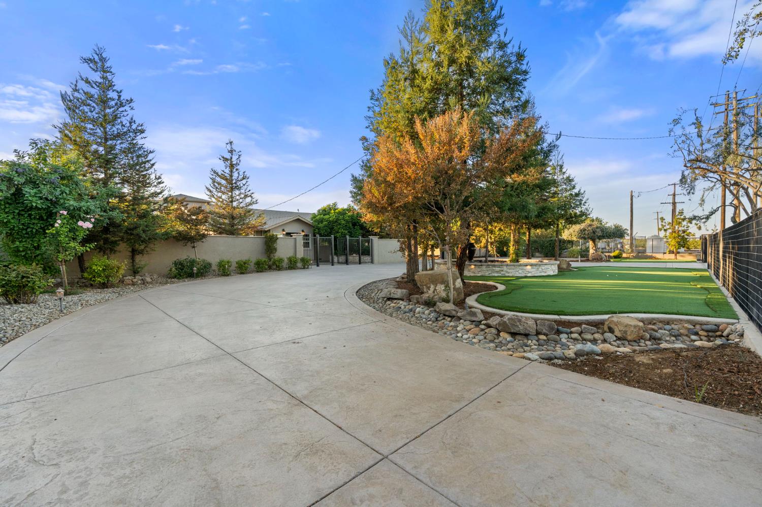 14125 Ward Ave, Patterson, CA 95363