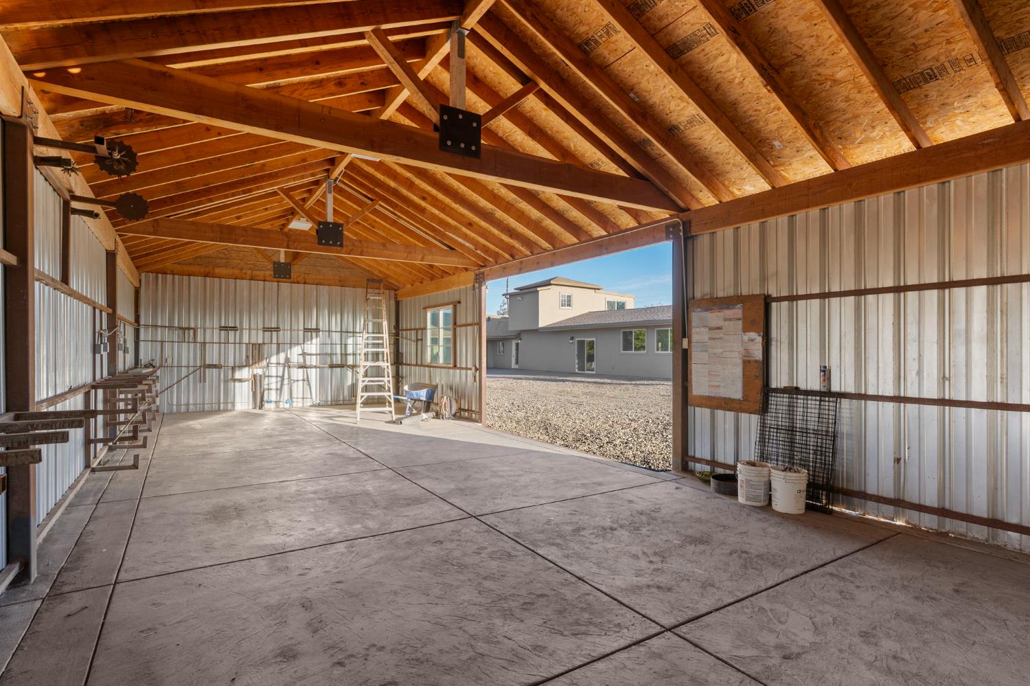 14125 Ward Ave, Patterson, CA 95363