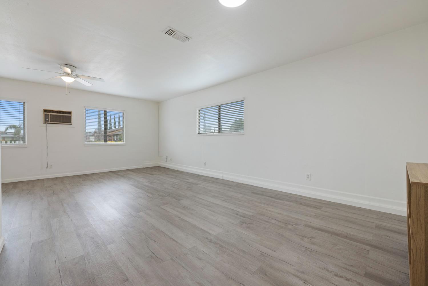 1494 Hilary Way, Manteca, CA 95336