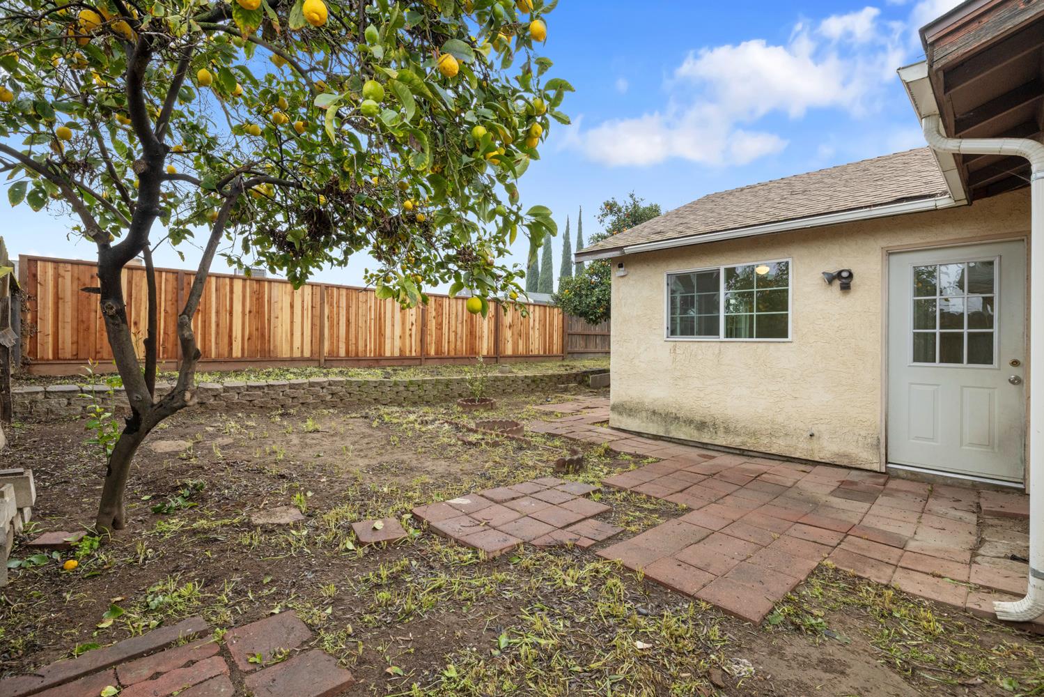 1494 Hilary Way, Manteca, CA 95336