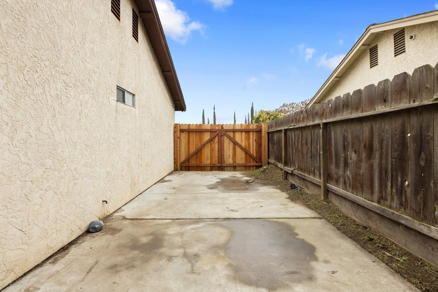 1494 Hilary Way, Manteca, CA 95336