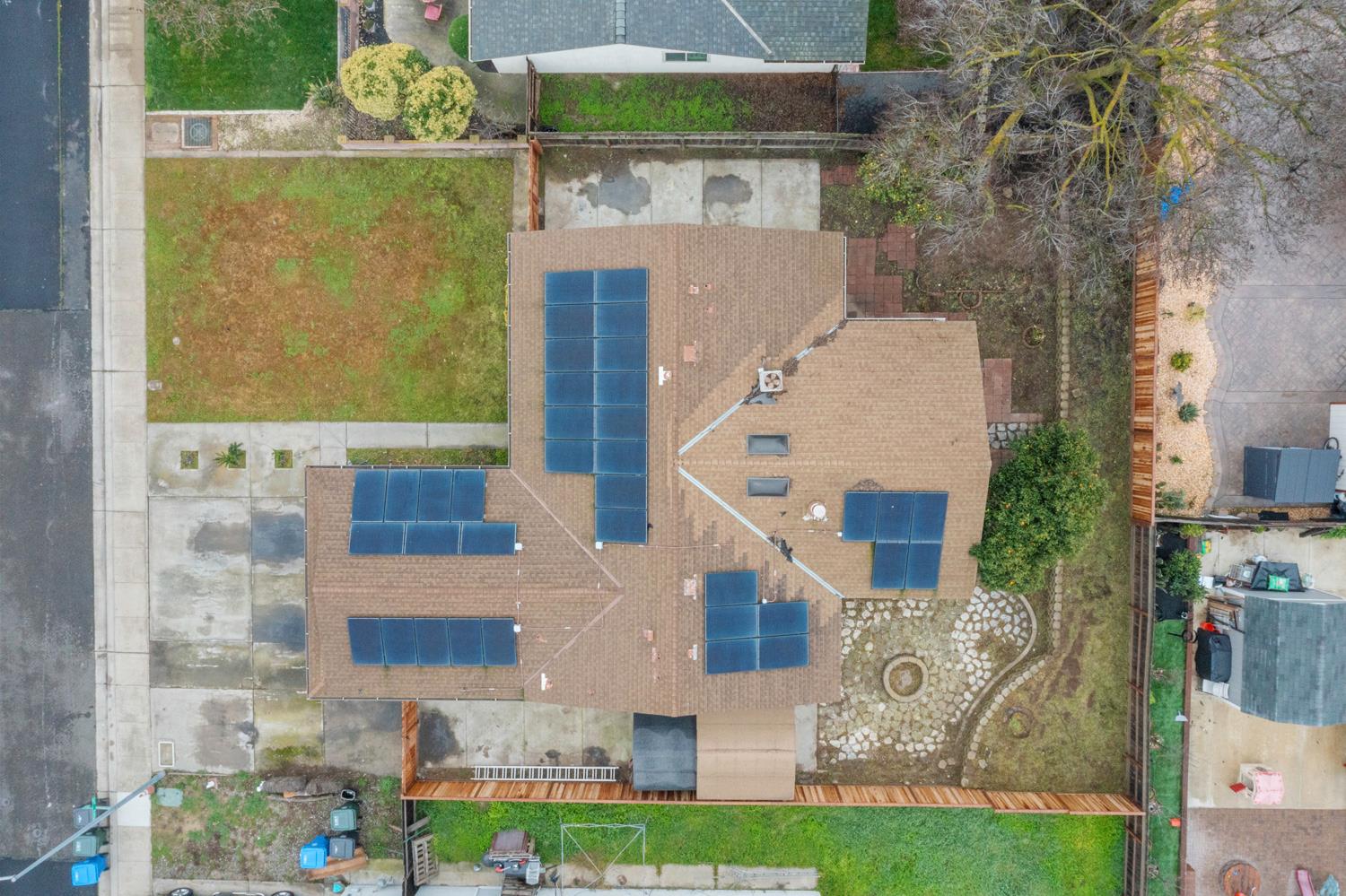 1494 Hilary Way, Manteca, CA 95336