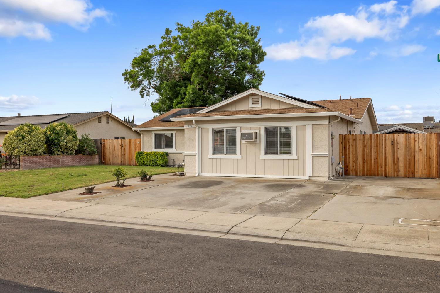 1494 Hilary Way, Manteca, CA 95336