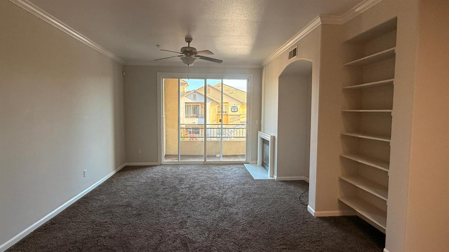 1360 Shady Ln #923, Turlock, CA 95382