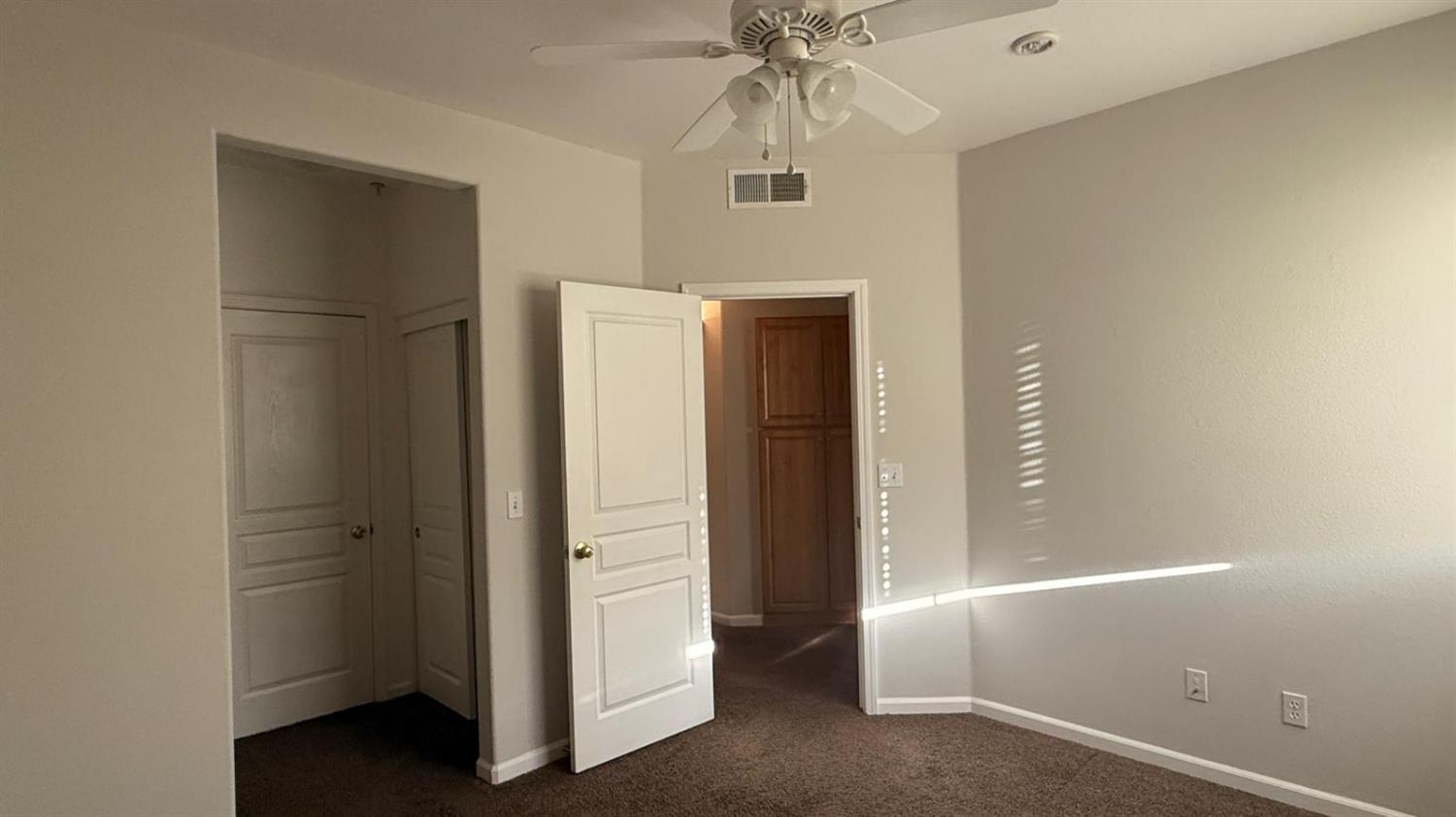 1360 Shady Ln #923, Turlock, CA 95382