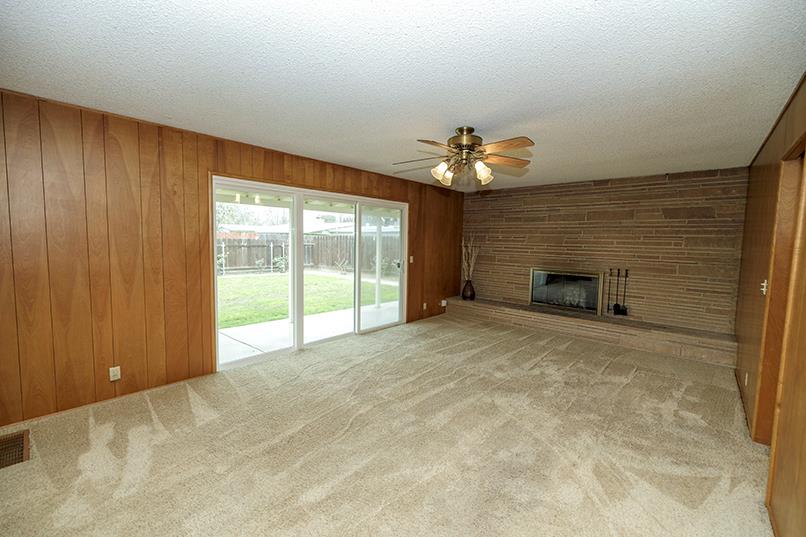 909 Mount Vernon Dr, Modesto, CA 95350