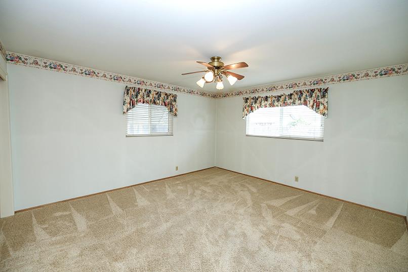 909 Mount Vernon Dr, Modesto, CA 95350