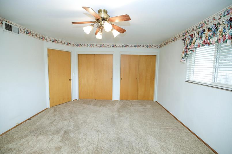 909 Mount Vernon Dr, Modesto, CA 95350