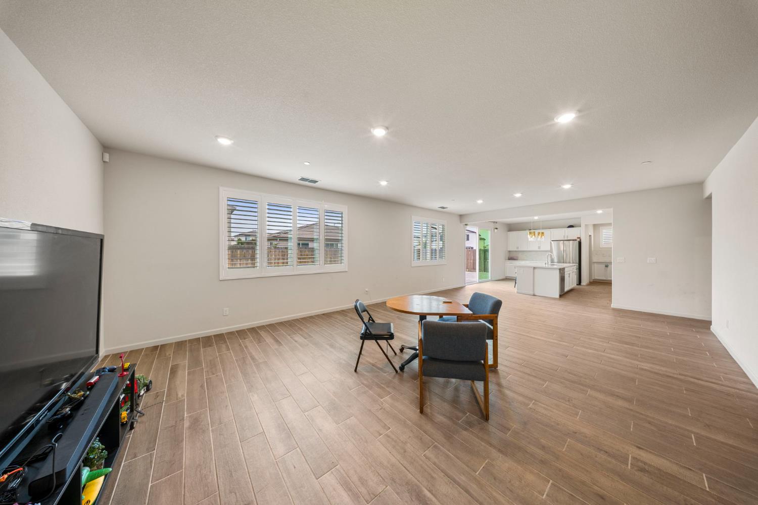 3052 Russos Dr, Manteca, CA 95337