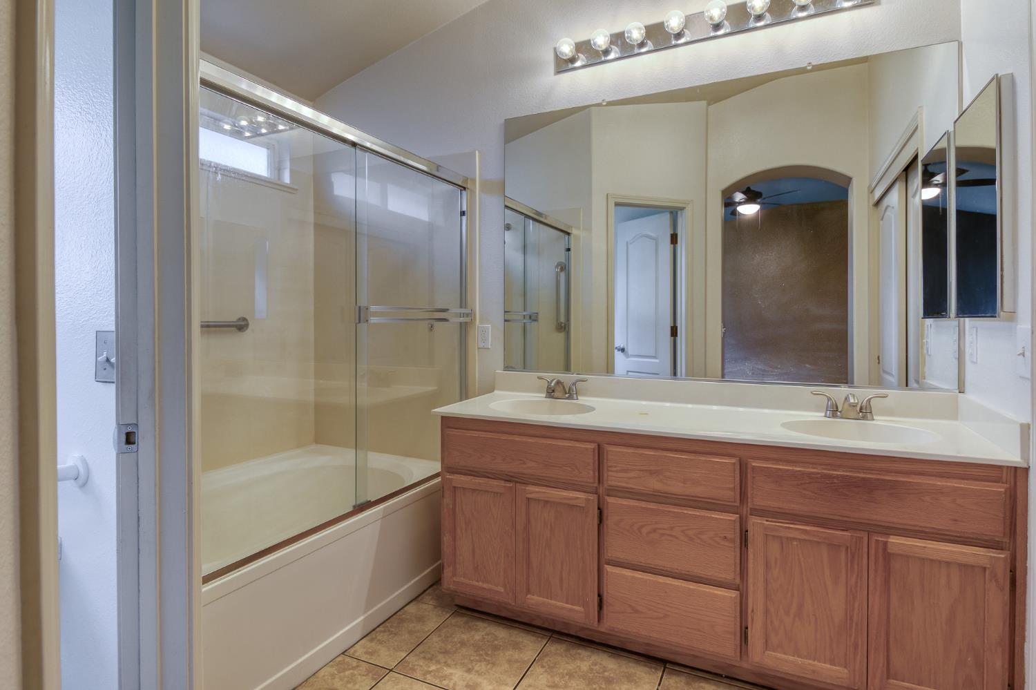 3517 Kentfield Ct, Modesto, CA 95355