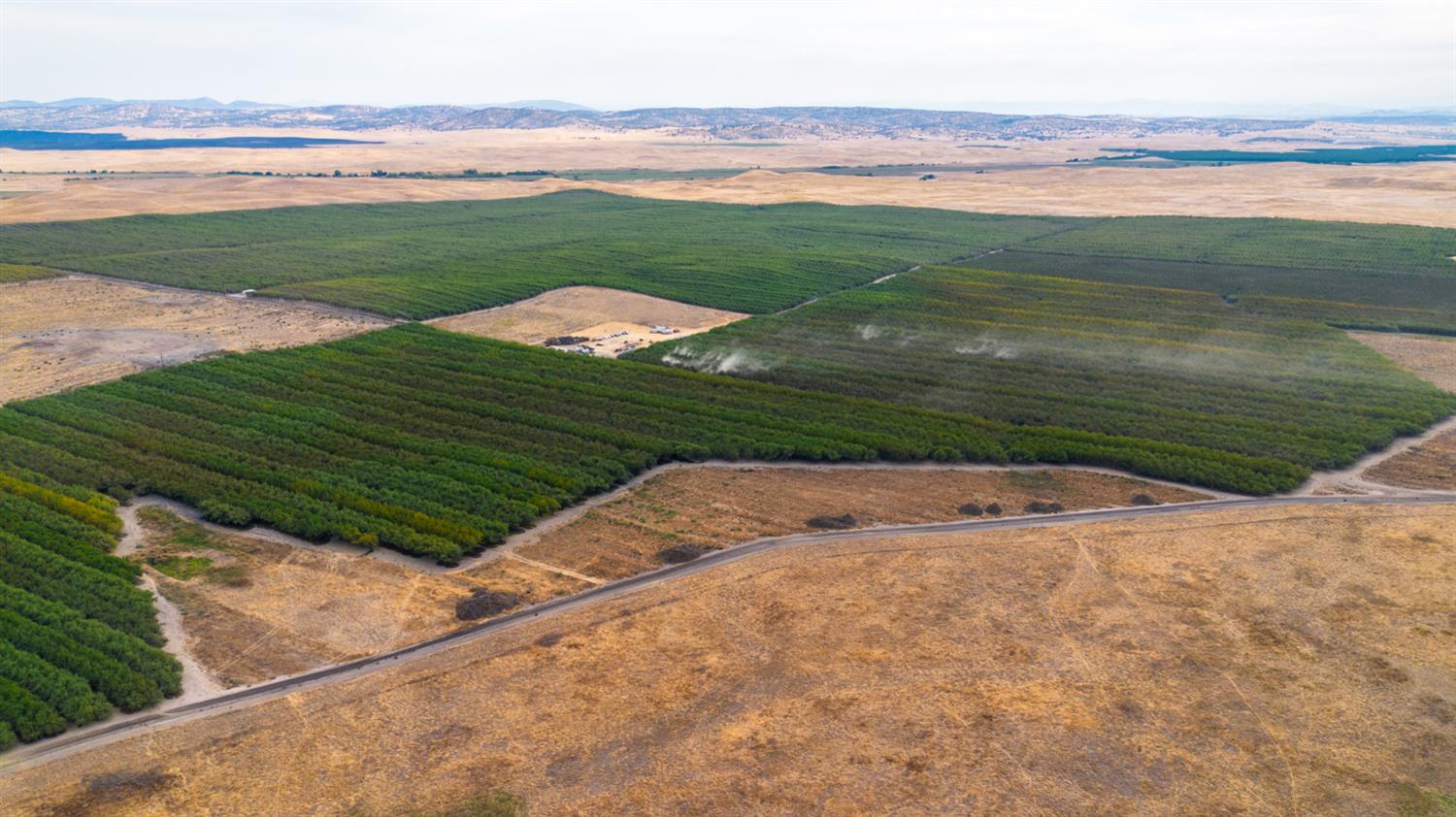 28 Mile Rd, Oakdale, CA 95361