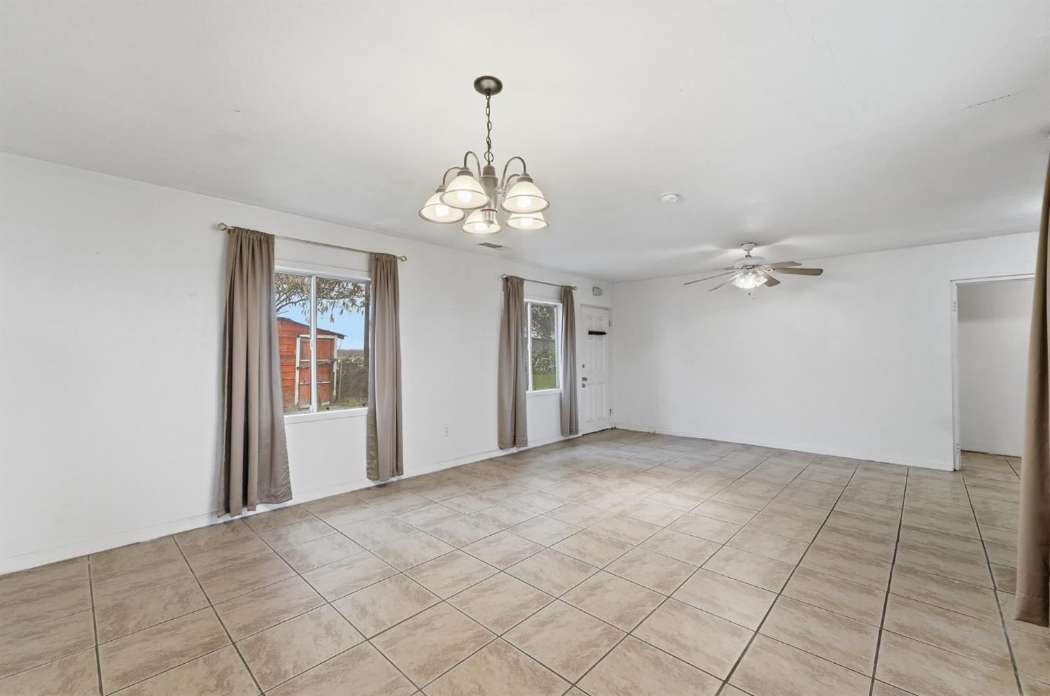 4529 E Briggsmore Ave, Modesto, CA 95355