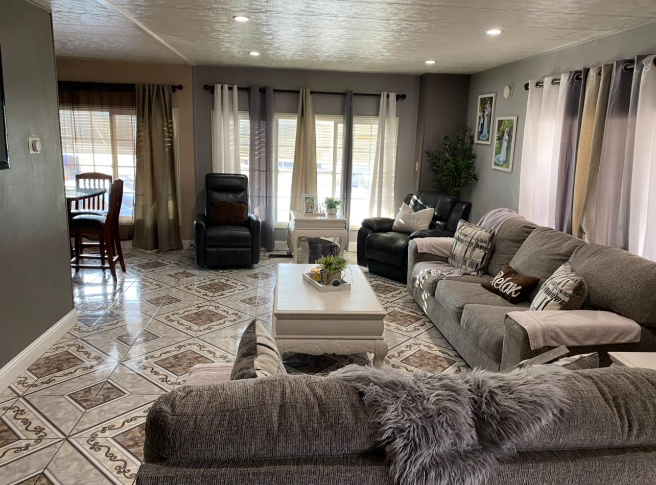 2845 E E Hatch Rd #86, Modesto, CA 95351