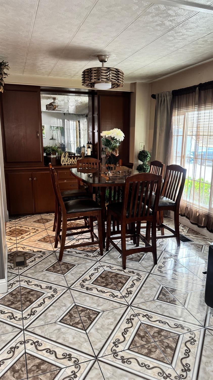 2845 E E Hatch Rd #86, Modesto, CA 95351