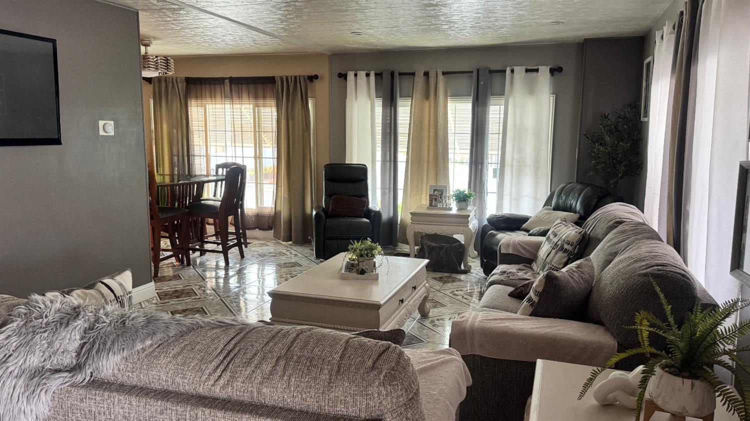 2845 E E Hatch Rd #86, Modesto, CA 95351