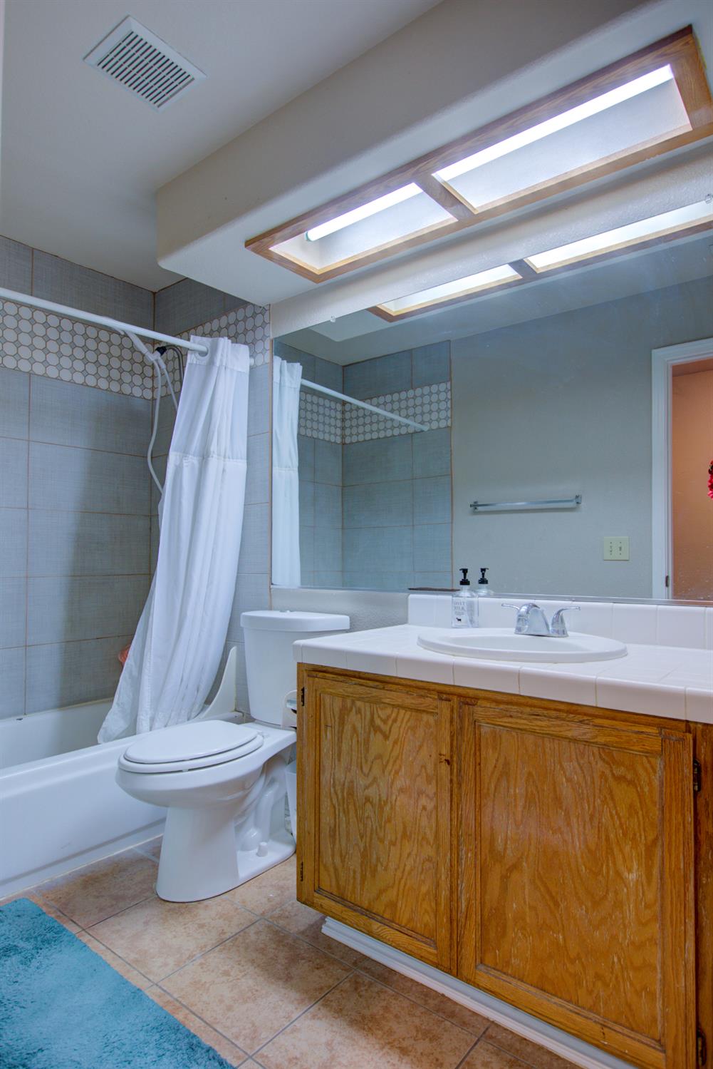 814 Casa Ct, Los Banos, CA 93635