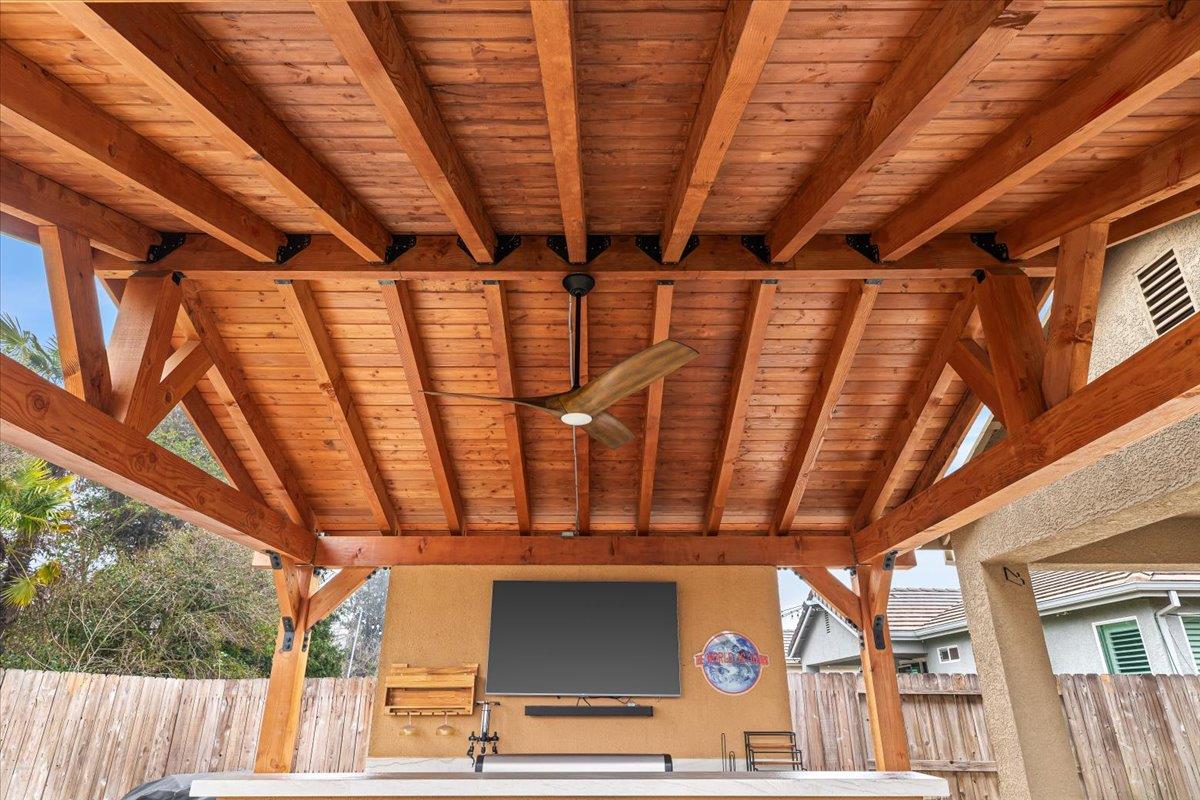 6617 Cervi Rd, Riverbank, CA 95367