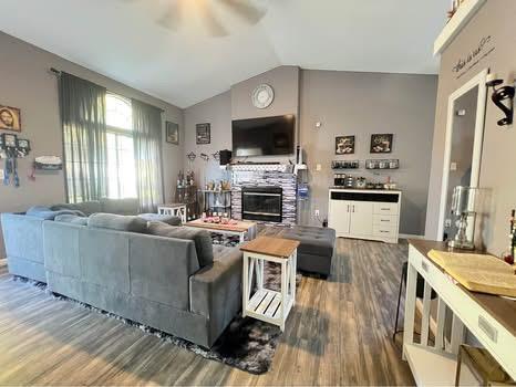 3424 Penny Ln, Modesto, CA 95354