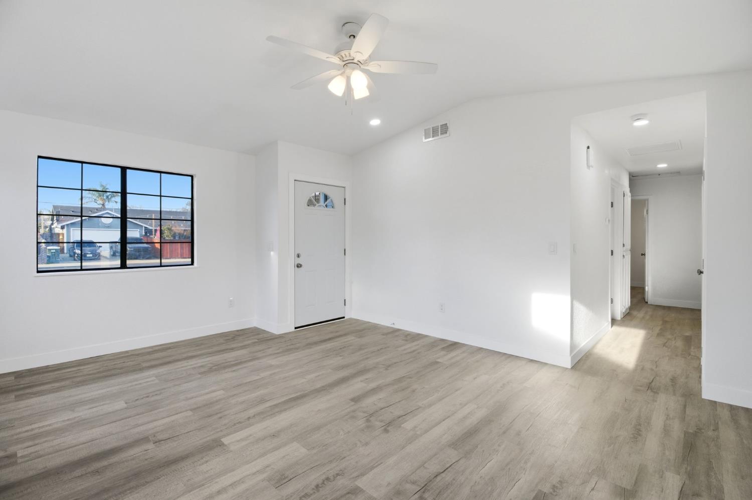 2104 Olive Branch Dr, Modesto, CA 95351