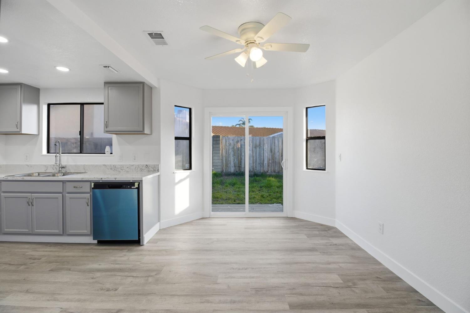 2104 Olive Branch Dr, Modesto, CA 95351