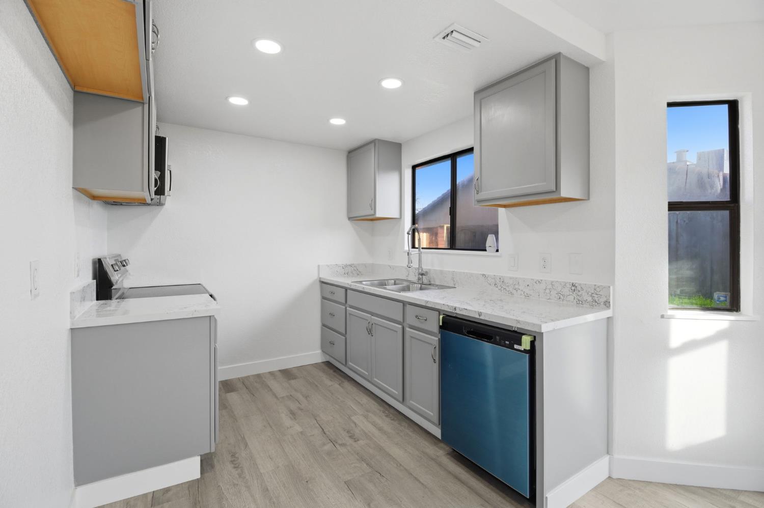 2104 Olive Branch Dr, Modesto, CA 95351