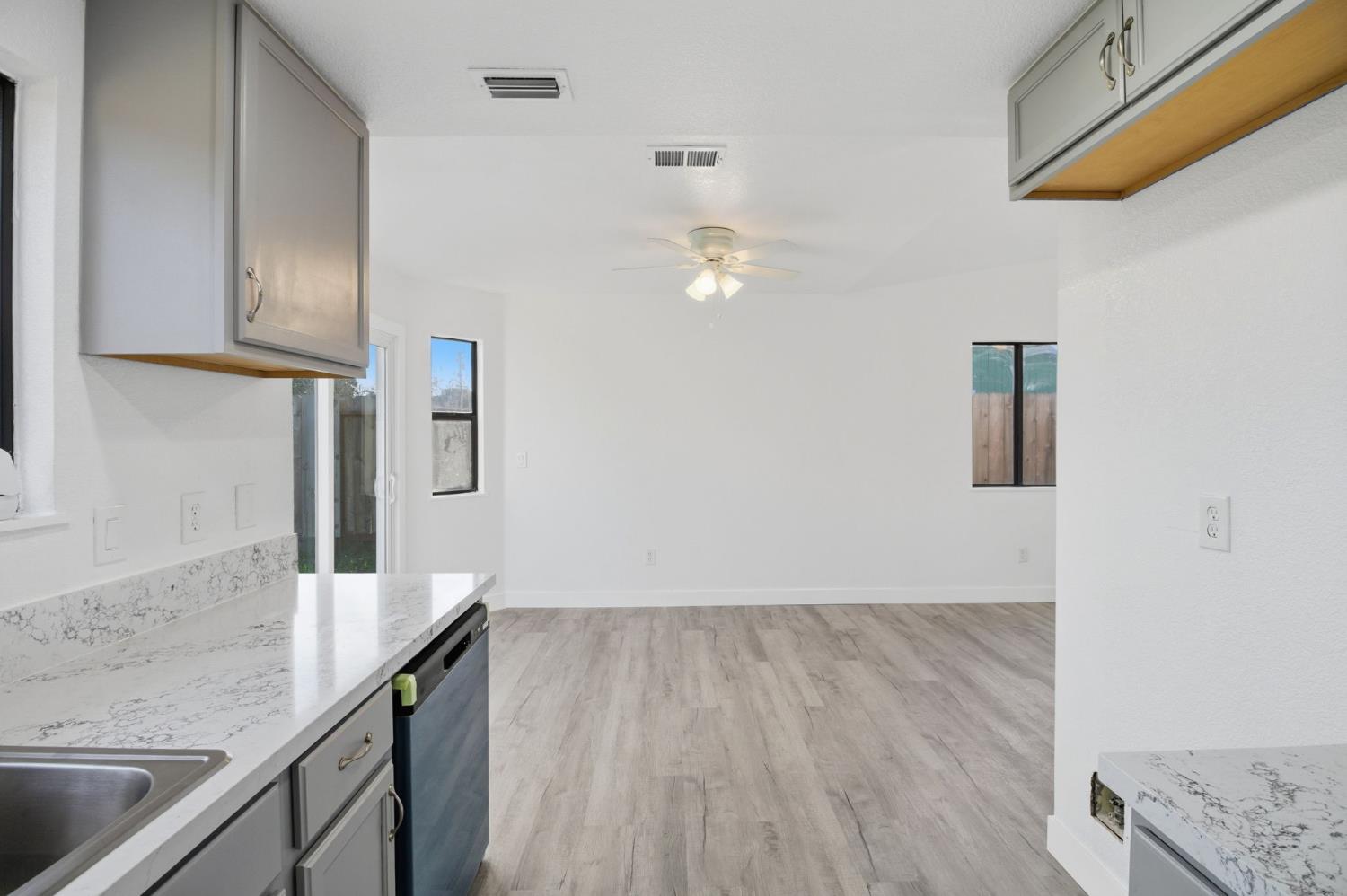 2104 Olive Branch Dr, Modesto, CA 95351