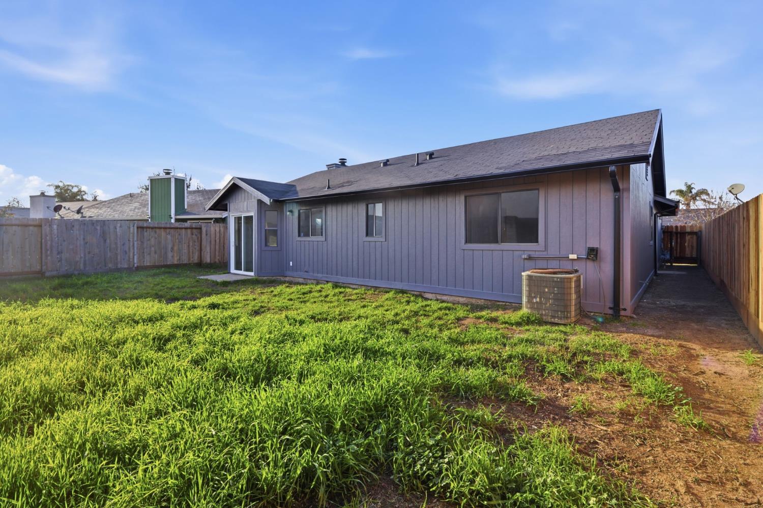 2104 Olive Branch Dr, Modesto, CA 95351